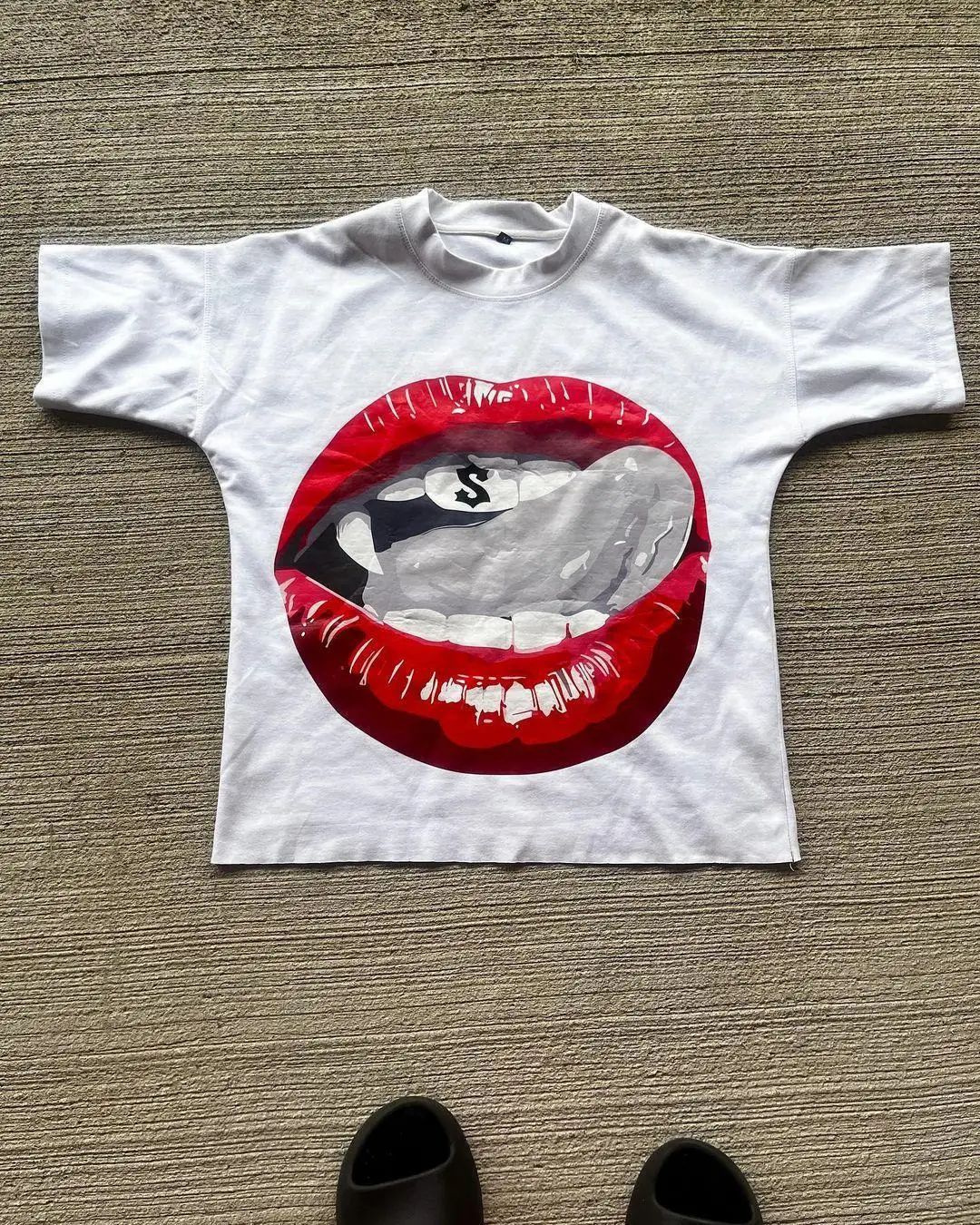 variety of graphic Cotton T-shirts