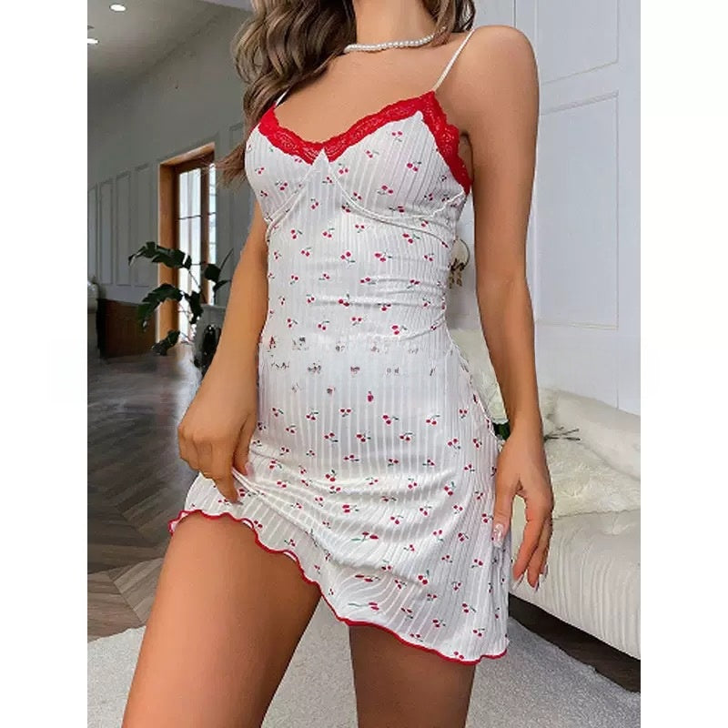 Women's Heart-Printed Suspender Nightgown